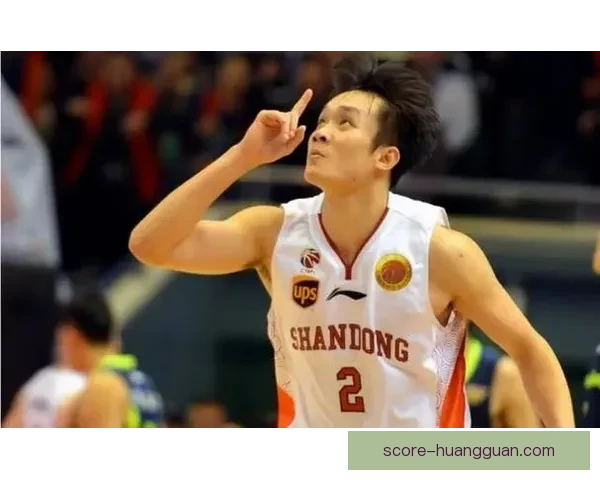 丁彦雨航回忆与科比的合影机会 坚持将这一刻留给赛场 丁彦雨航回忆与科比的合影机会 坚持将这一刻留给赛场