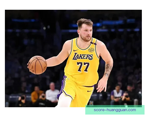 湖人迎战活塞前瞻东契奇带队冲击十连胜谁能接棒坎宁安